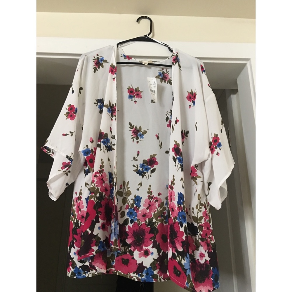 One size fits all Kimono style top